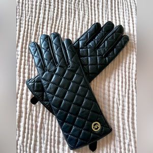 MICHAEL Michael Kors Women's Quilted Leather Gloves